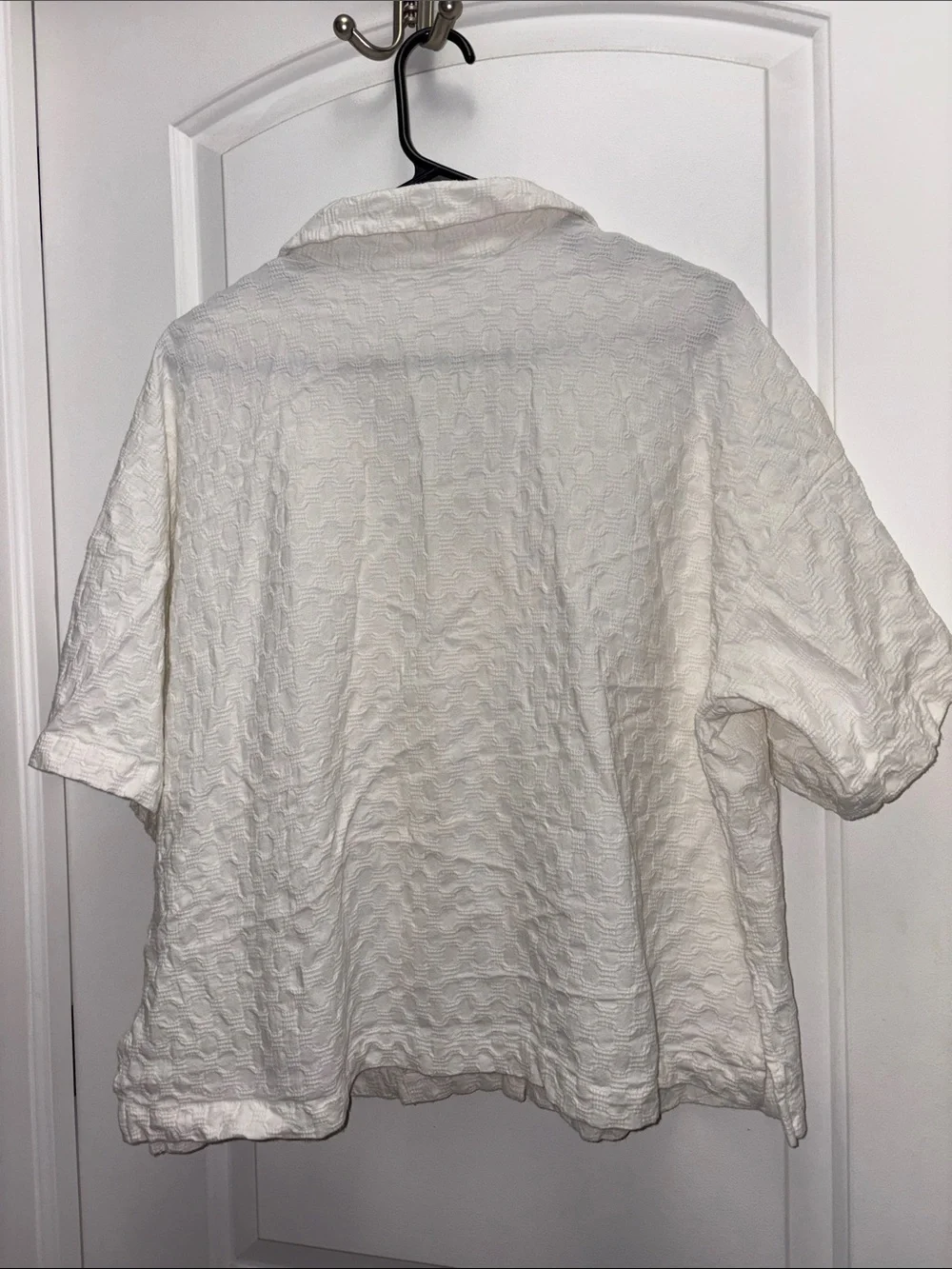 Free People White Textured Button Down Shirt Women’s L Boho Boxy Short Sleeve